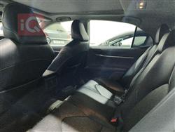 تۆیۆتا کامری